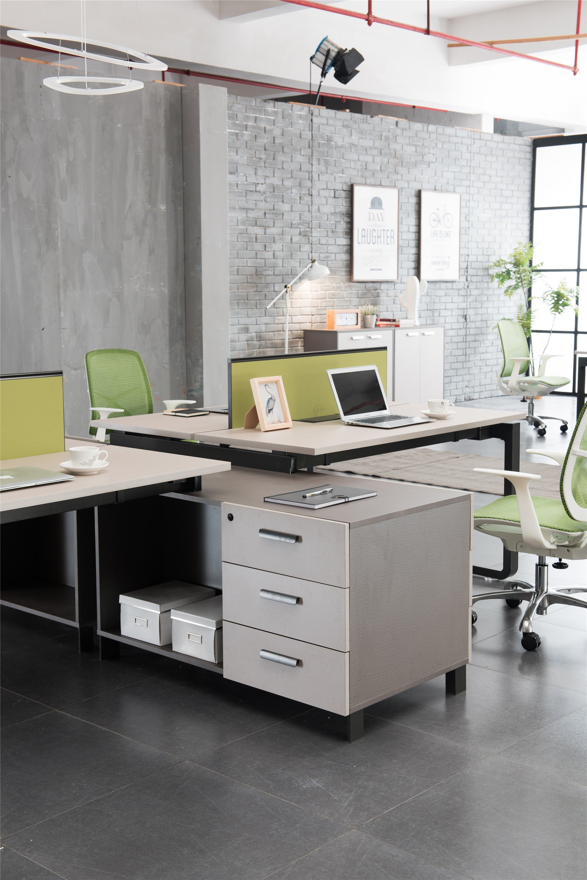 FT staff desk pedestal and storage detail